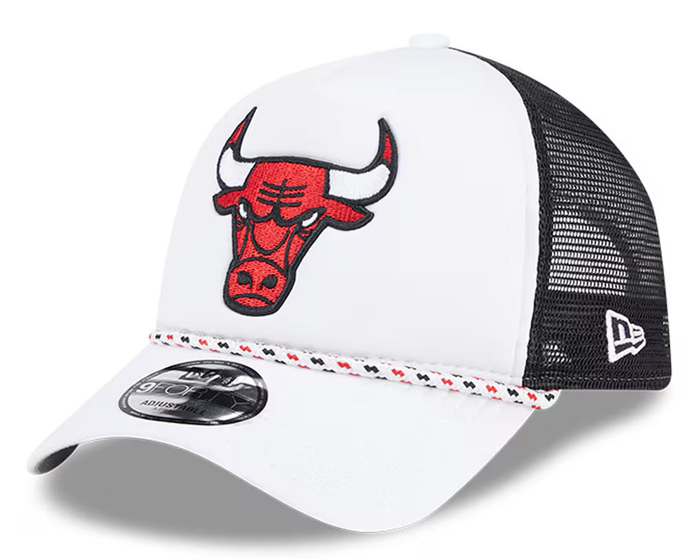 Chicago Bulls New Era Court Sport Foam A-Frame 9FORTY Adjustable Trucker Hat White Black