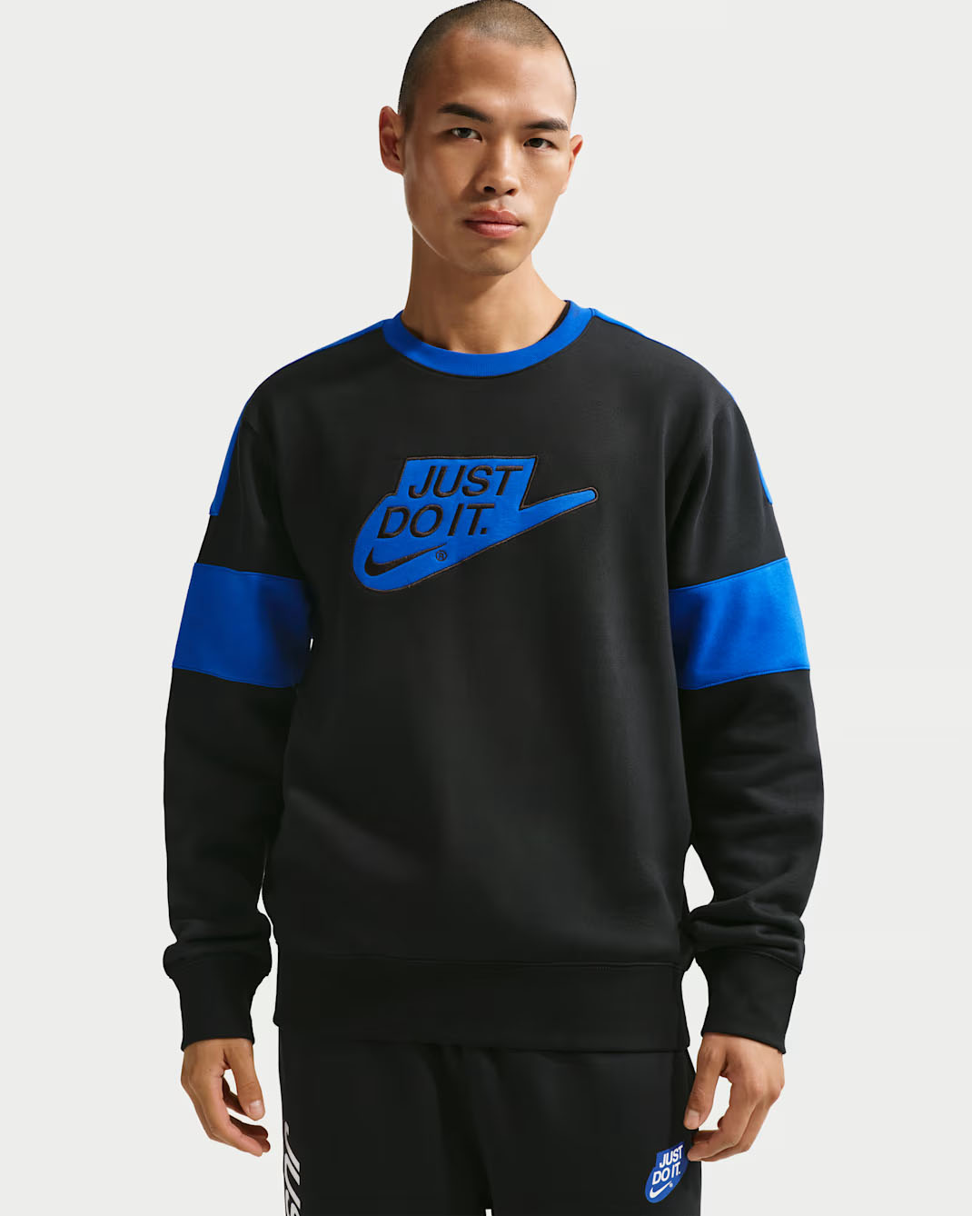 Nike Sportswear Club Men's Fleece Crew-Neck Sweatshirt Black Game Royal