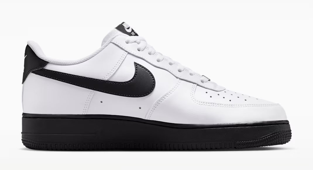 Nike Air Force 1 Low 07 White Black Mens Sneakers 3