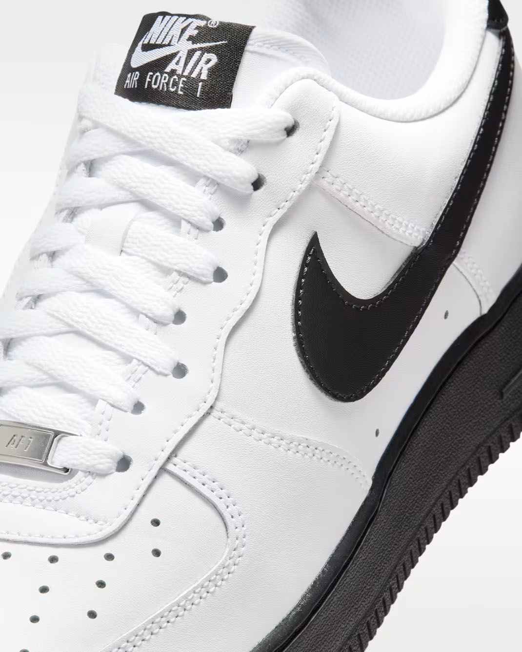 Nike Air Force 1 Low 07 White Black Mens Sneakers 7