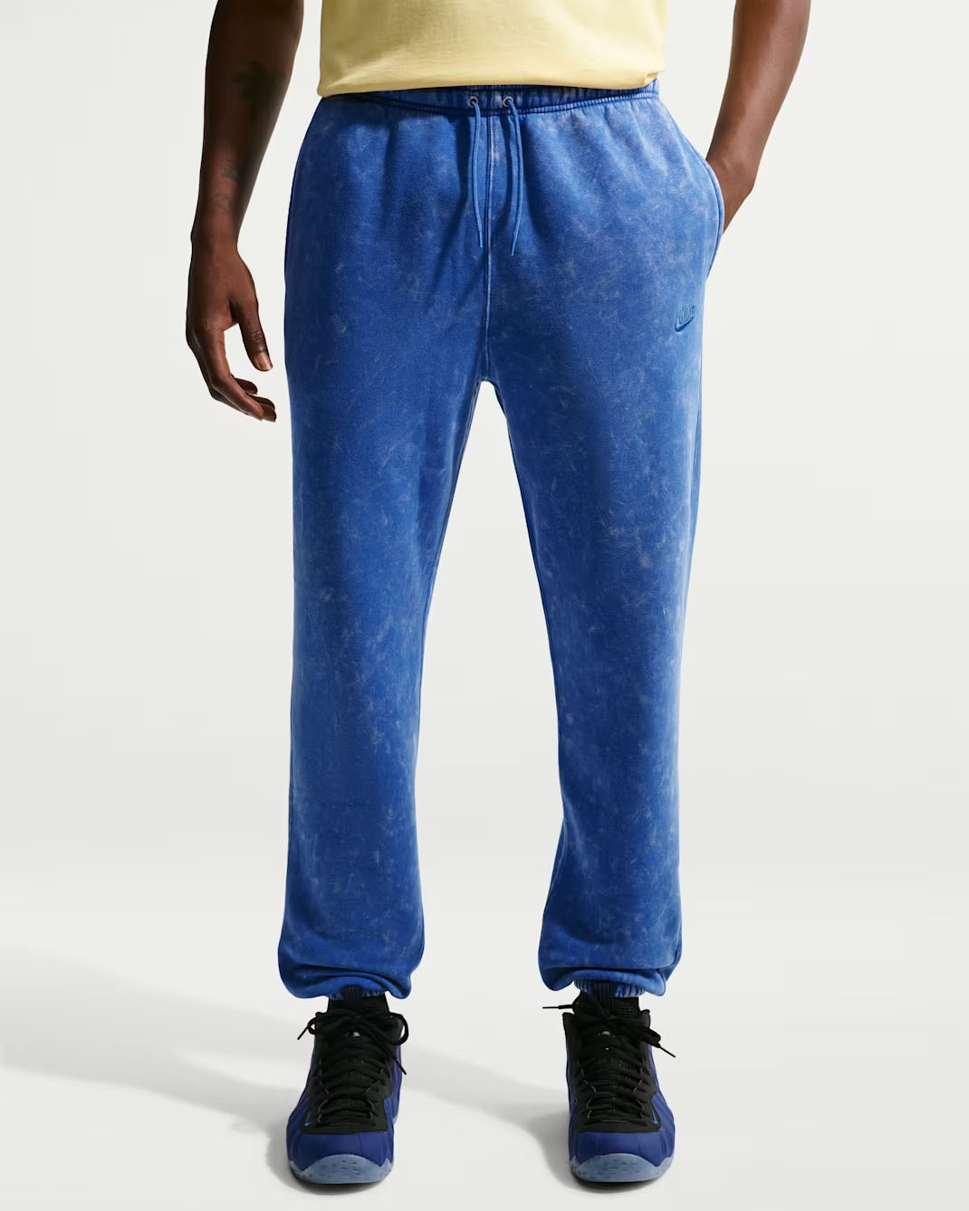 Nike Sportswear Club Men's Washed Cuffed Fleece Pants Game Royal