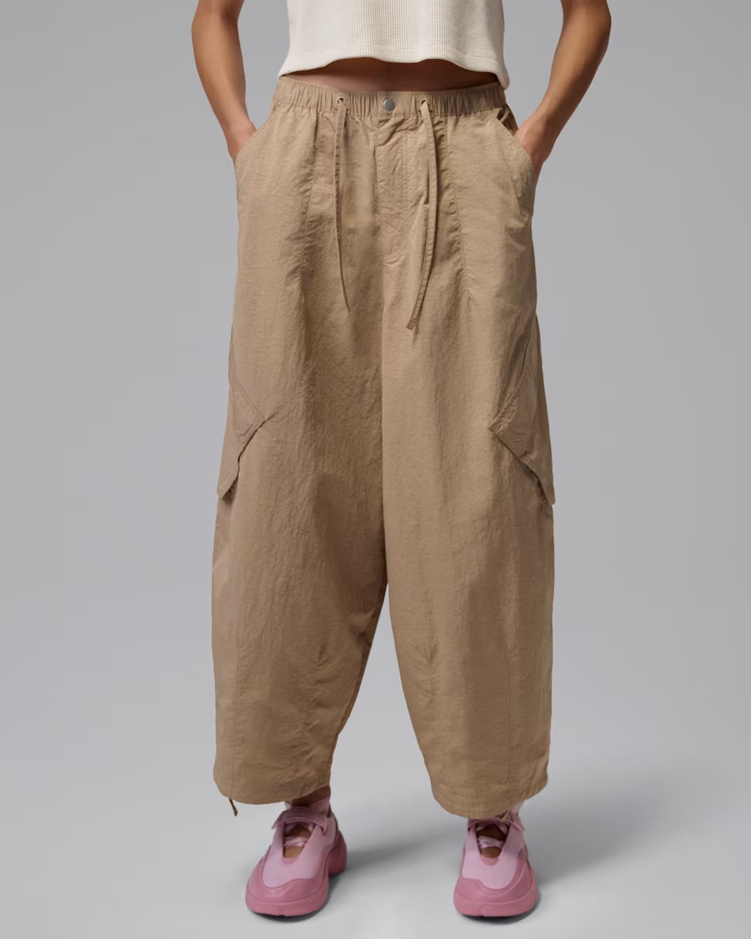 Jordan Flight Chicago Women's Parachute Pants Khaki 1