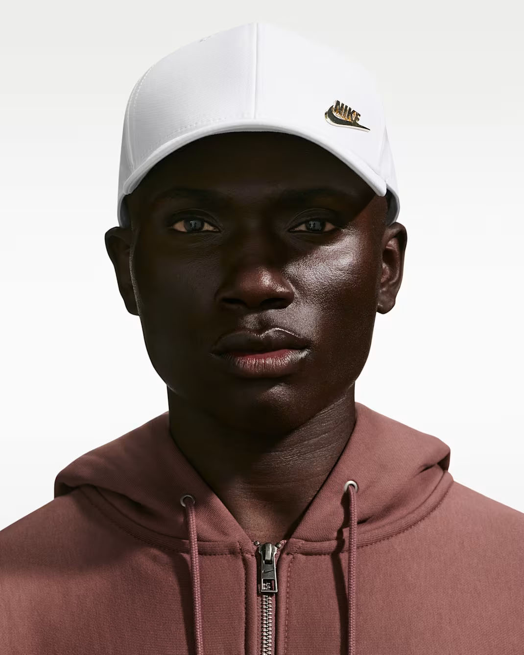Nike Dri-FIT Club Structured Metal Logo Cap White Metallic Gold