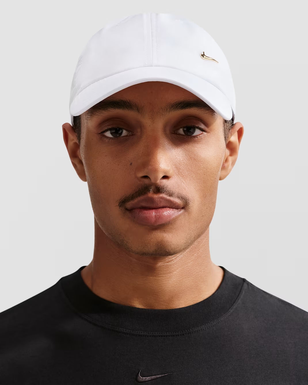 Nike Dri-FIT Club Unstructured Metal Swoosh Cap White Metallic Gold
