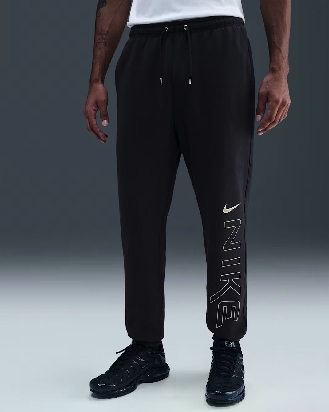 Nike Sportswear Club Men's Fleece Joggers Black White Gold