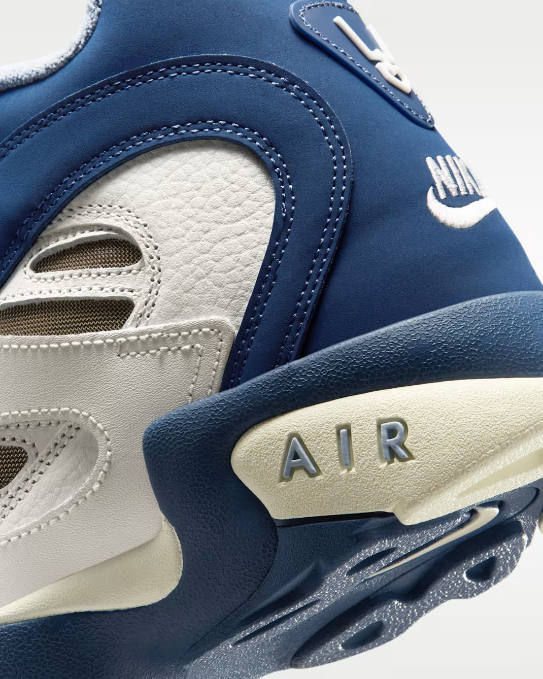Nike Air Diamond Turf II Blue Grey Royals Midsole View Official Image