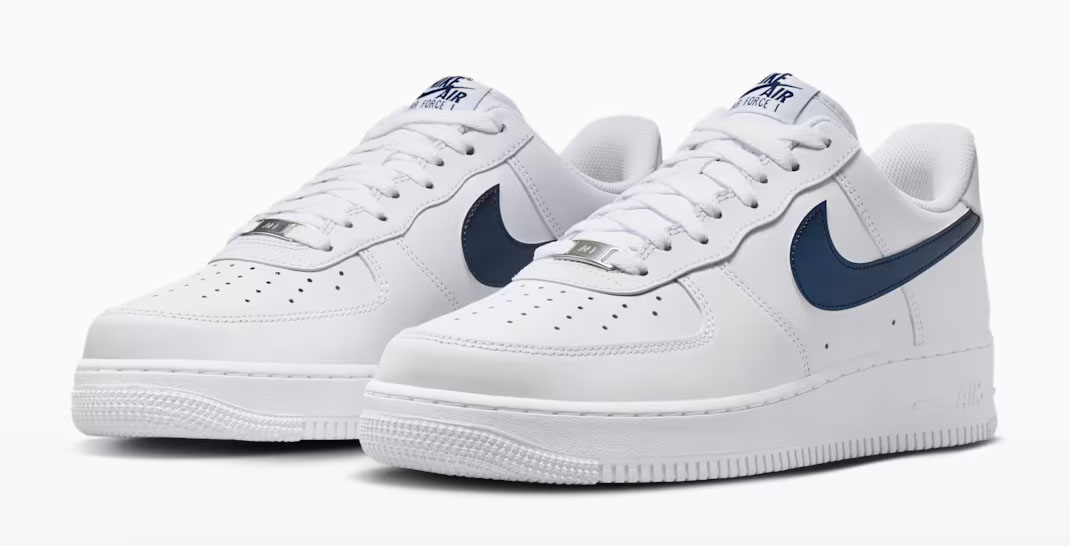 Nike Air Force 1 Low Team USA Top Side View