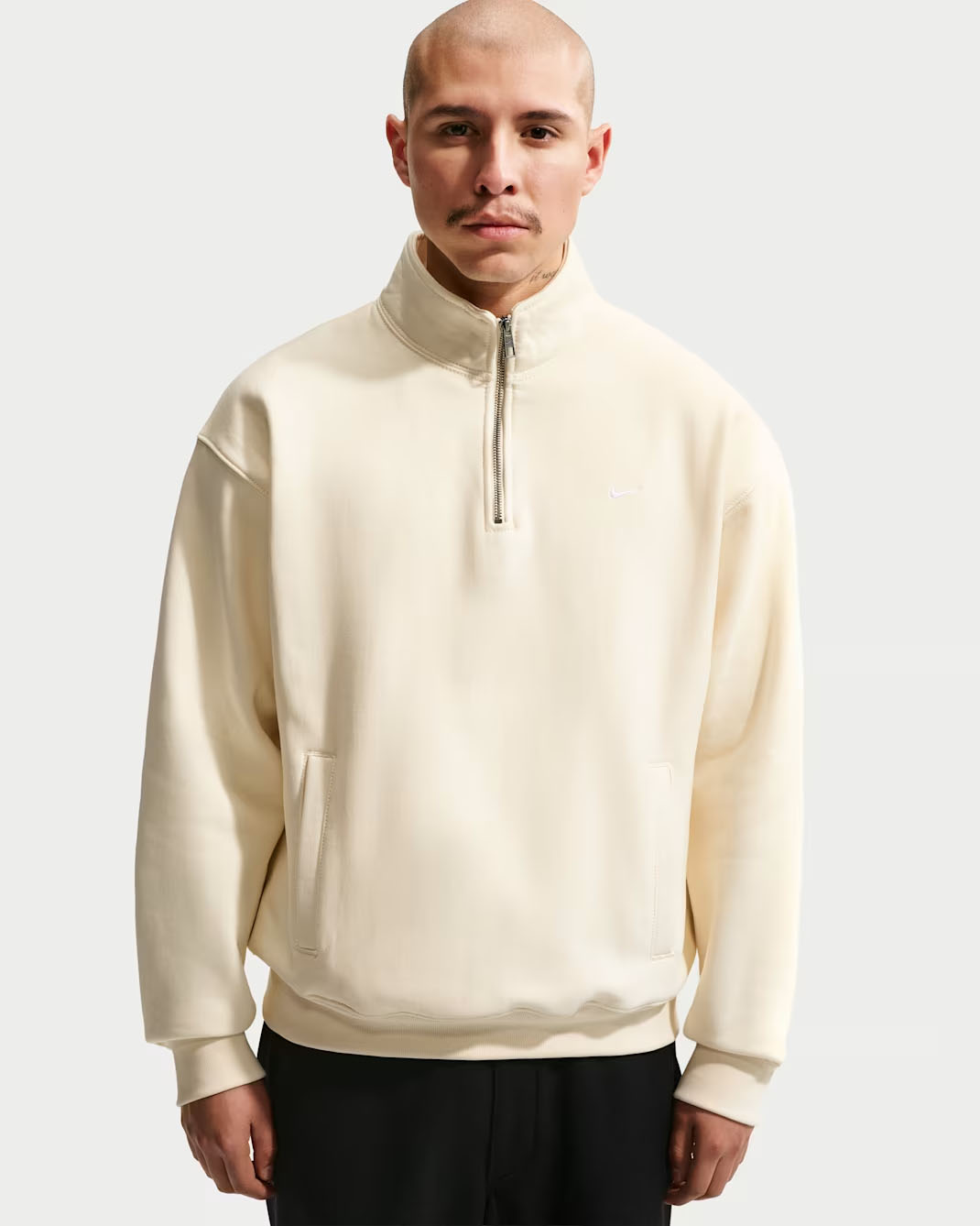 Nike Solo Swoosh Men's Fleece Quarter-Zip Top Coconut Milk