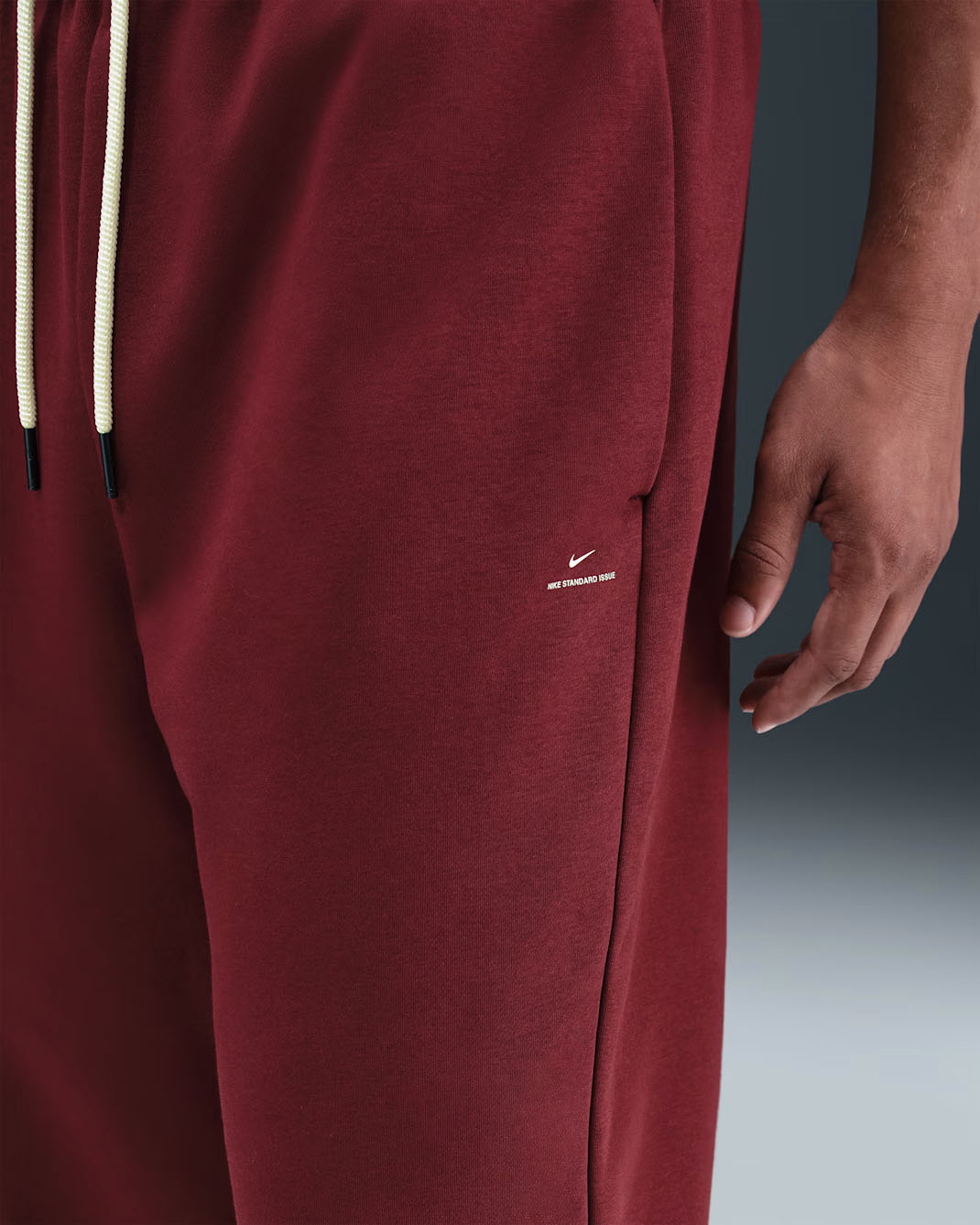 Nike Standard Issue Men's Therma-FIT Brushed Open-Hem Basketball Pants Dark Team Red 2