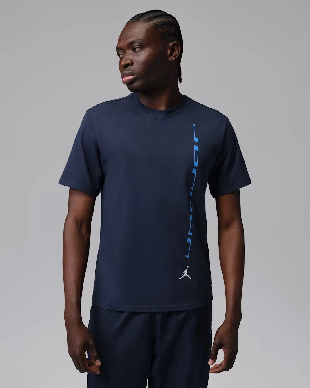 Jordan Sport Dri-FIT T-Shirt in Midnight Navy with vertical logo matching the Air Jordan 13 Flint (2026).