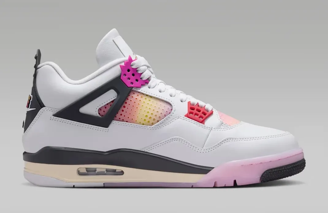 Lateral side profile of the Air Jordan 4 Comic sneaker in Off White, Anthracite and Fire Pink.