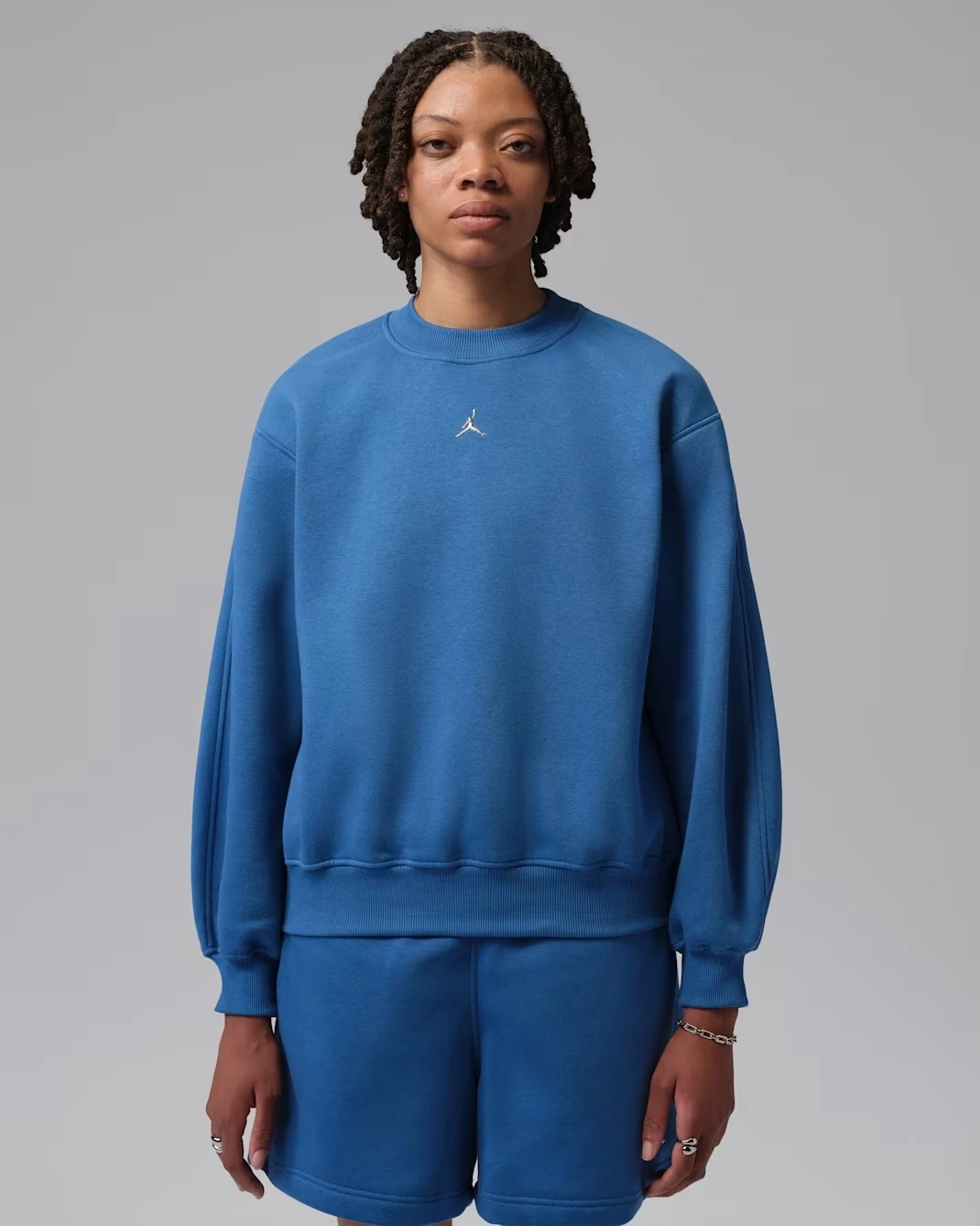 Jordan Brooklyn Fleece Women's Crew-Neck Sweatshirt in True Blue to match the Air Jordan 3 "True Blue" (2026).