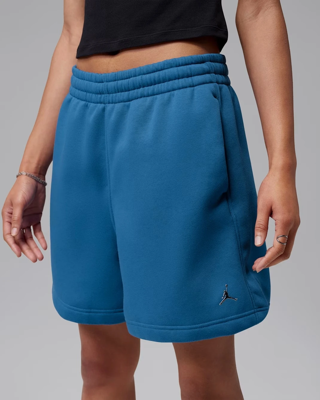 Jordan Brooklyn Fleece Women's Shorts in True Blue to match the Air Jordan 3 "True Blue" (2026).