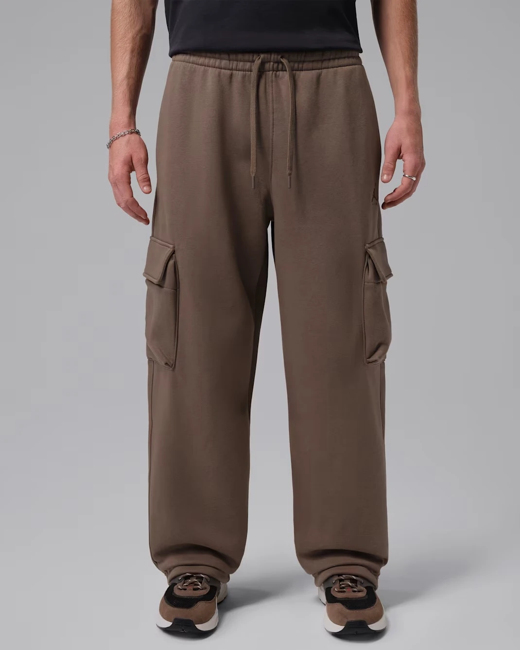 Jordan Brooklyn oversized fleece cargo pants in Palomino that match the Air Jordan 1 Mid Black/Palomino.