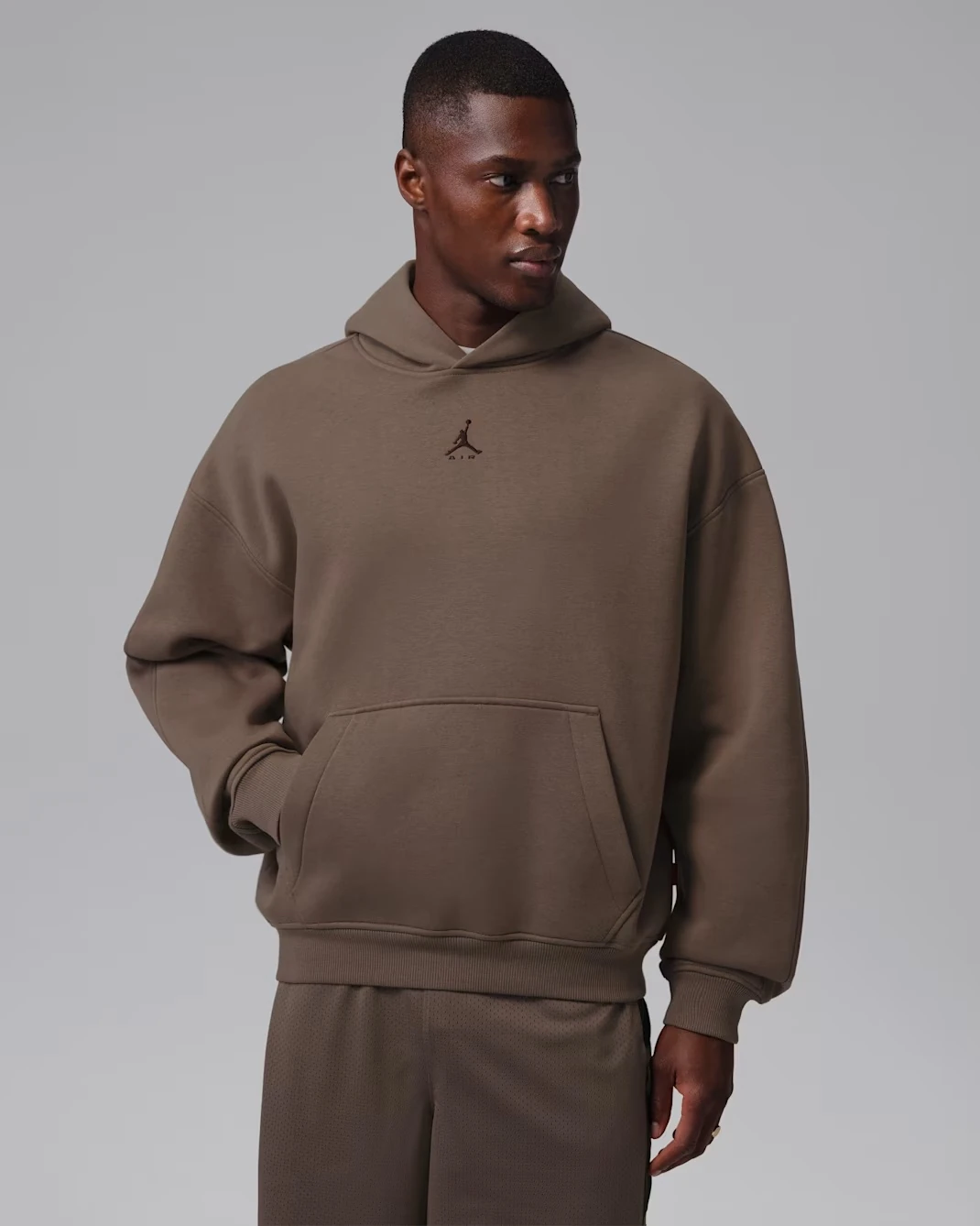 Jordan Brooklyn oversized fleece pullover hoodie in Palomino to wear with the Air Jordan 1 Mid Black/Palomino.