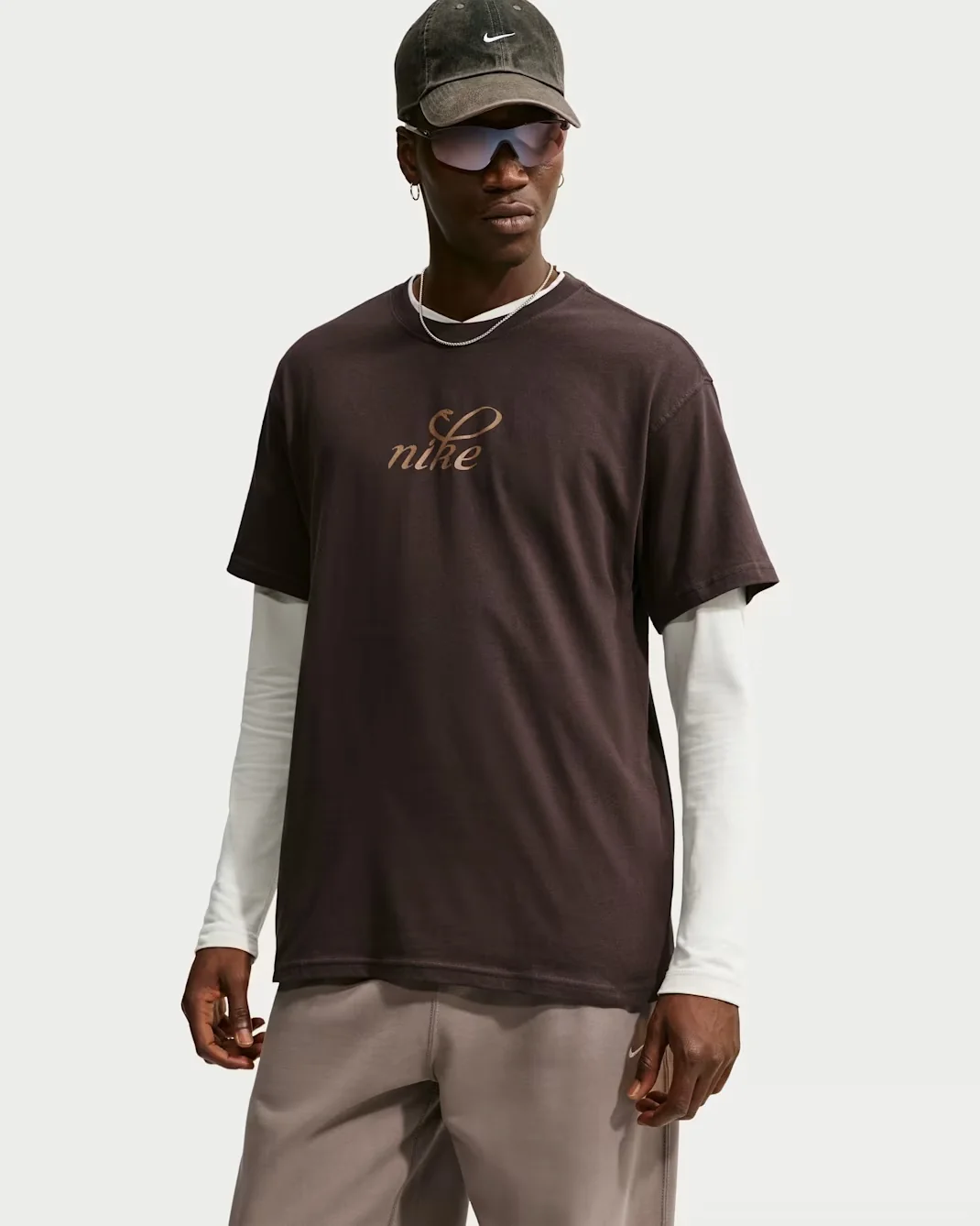 Nike Sportswear T-Shirt in Velvet Brown
