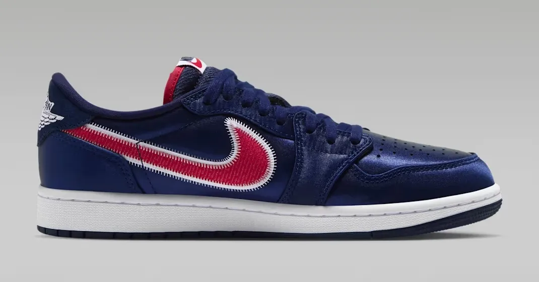 Air Jordan 1 Low OG “Howard” College Navy, White and University Red lateral side