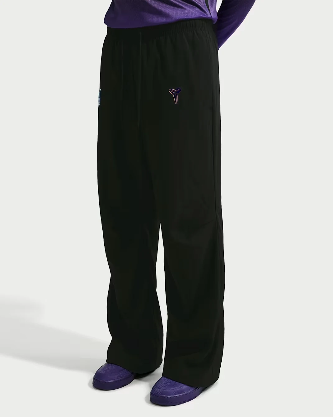 Nike FC Barcelona Kobe woven pants in Black with Field Purple accents