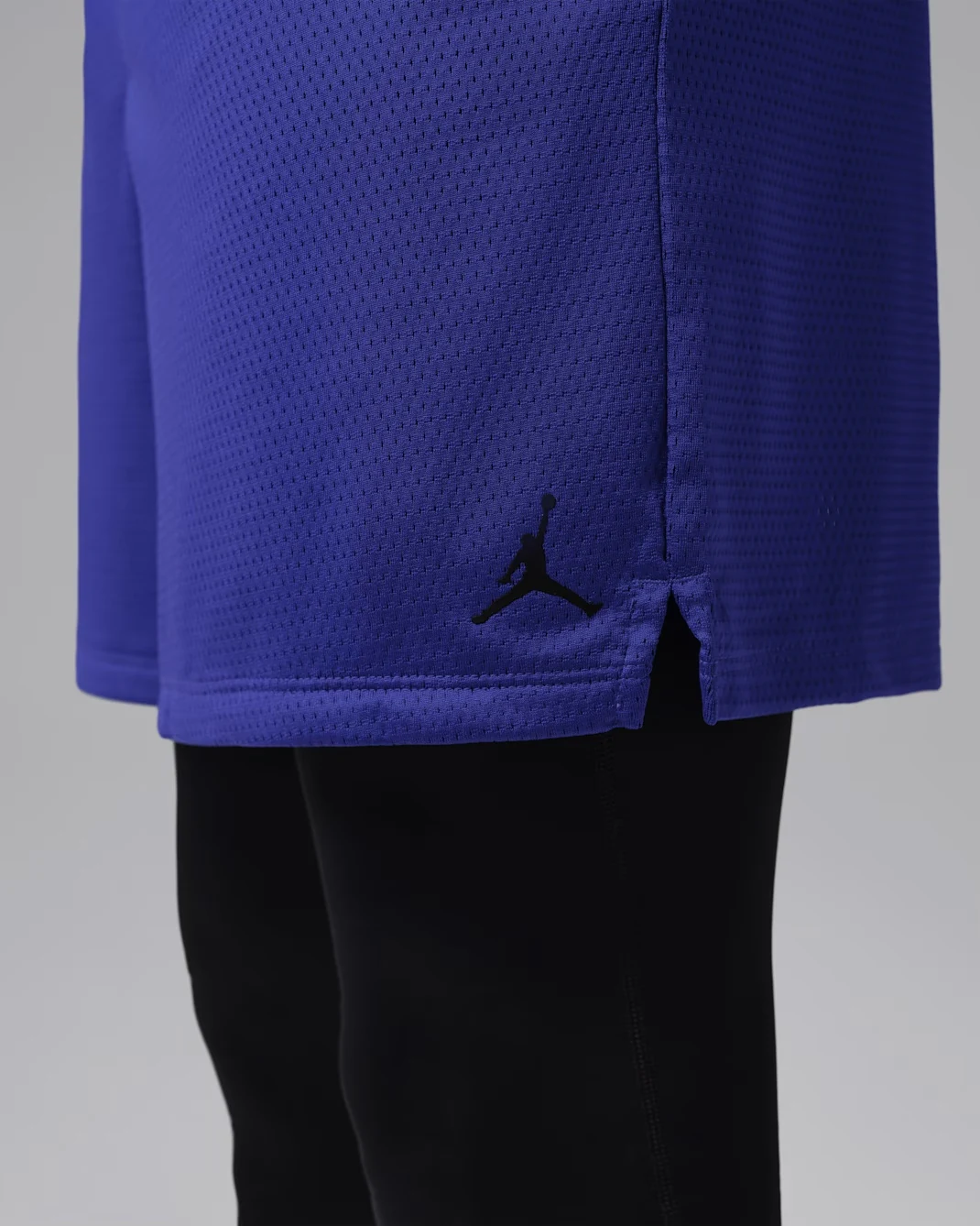 Detail of Jordan Sport Essentials Dri-FIT shorts in Light Concord