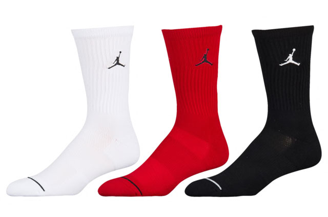 Air Jordan 4 Bred Shirt Hat Socks Outfit | SneakerFits.com