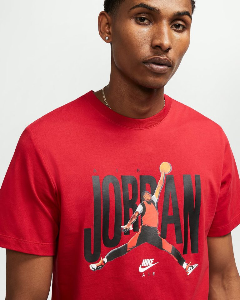 Air Jordan 1 Mid Chicago Black Toe Shirts | SneakerFits.com