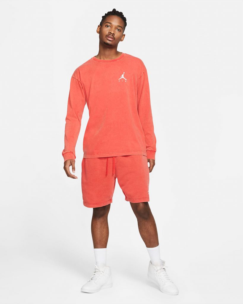Air Jordan 4 Taupe Haze Infrared Clothing to Match