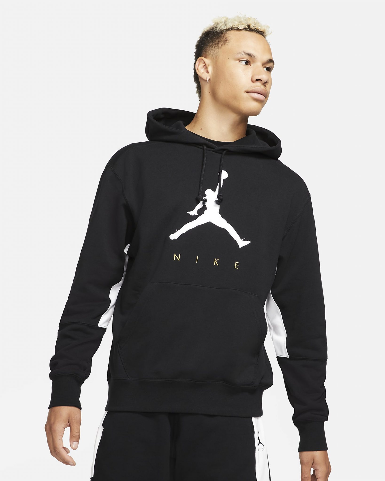 Air Jordan 4 Lightning 2021 Jumpman Apparel to Match