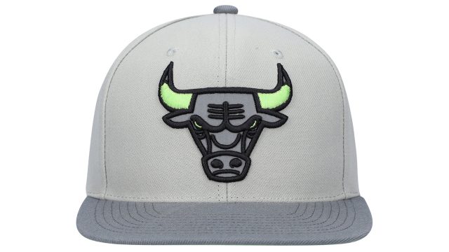 jordan-5-green-bean-bulls-snapback-cap
