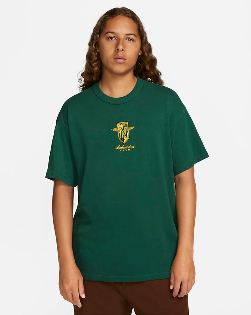 Nike Gorge Green Shirts Clothing and Sneaker Outfits