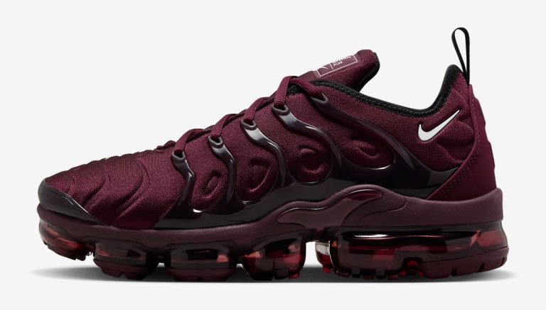 Nike Air VaporMax Plus Night Maroon Shirts Clothing Outfits